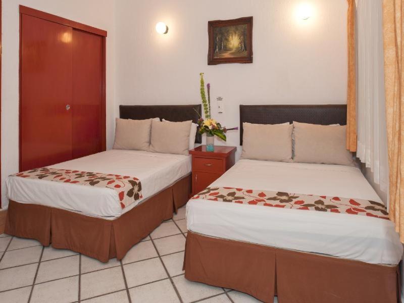 Hotel Eloisa Puerto Vallarta Szoba fotó